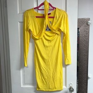 Boohoo ria wrap front halter long sleeve dress size US 8 yellow